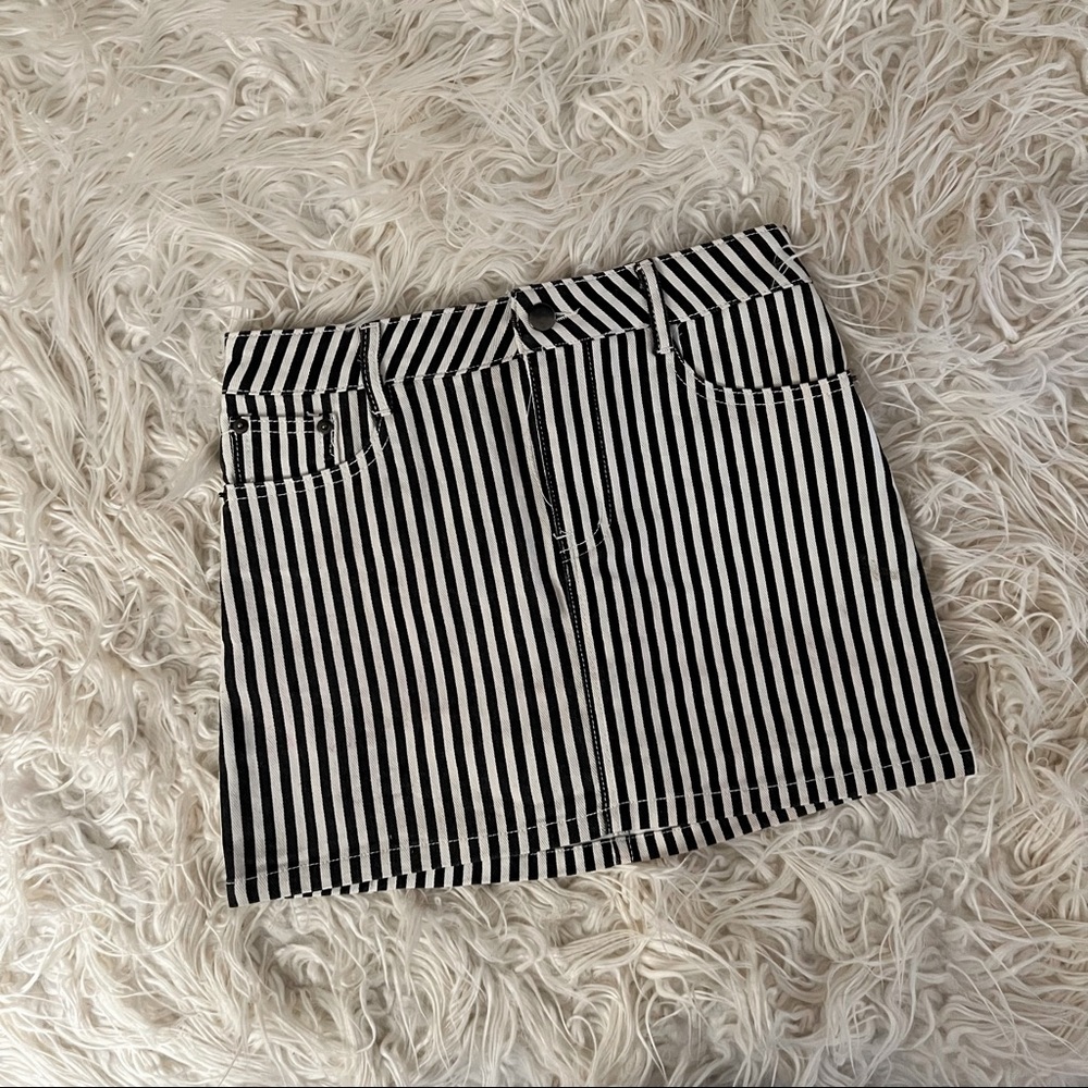 ❌SOLD❌ Striped black and white skirt